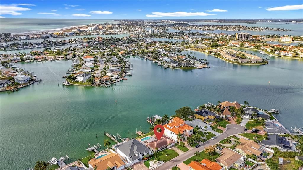 На продажу: $1,275,000 (3 спален, 2 ванн, 2210 Квадратных фут)