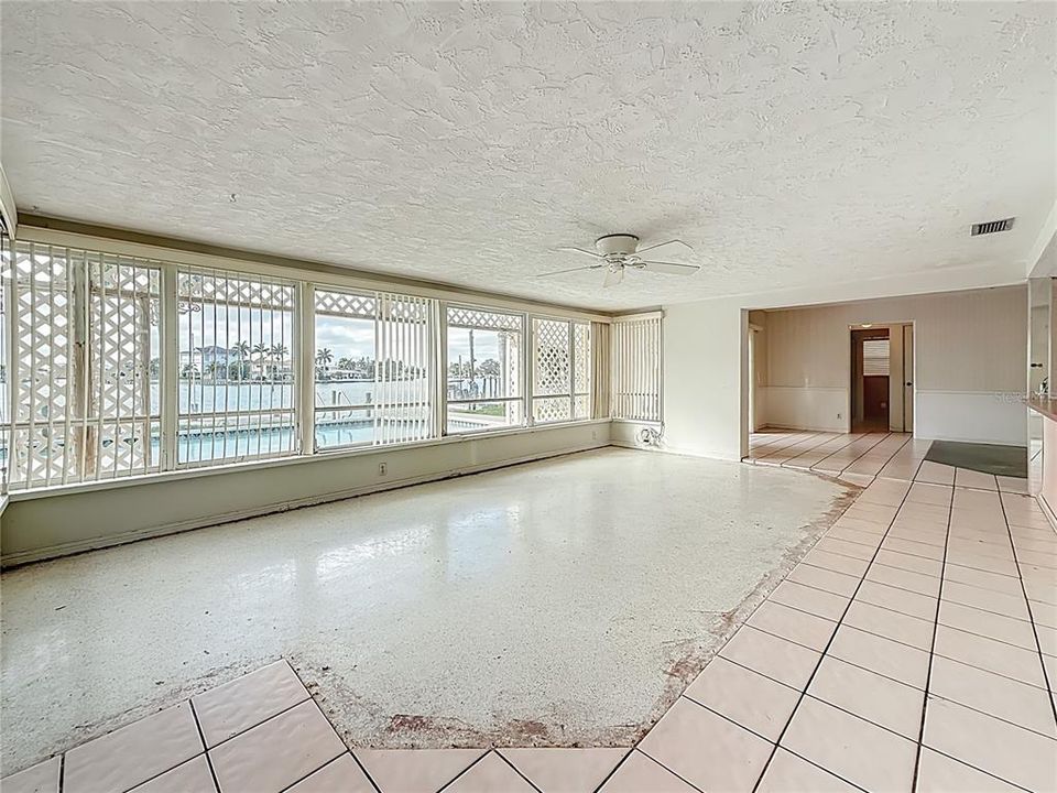 На продажу: $1,275,000 (3 спален, 2 ванн, 2210 Квадратных фут)