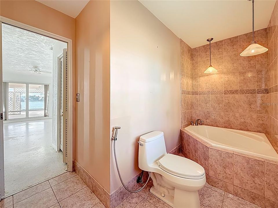 На продажу: $1,275,000 (3 спален, 2 ванн, 2210 Квадратных фут)