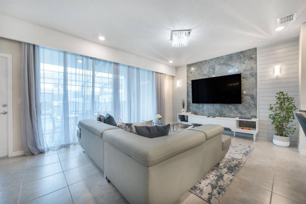 待售: $495,000 (5 贝兹, 4 浴室, 2283 平方英尺)