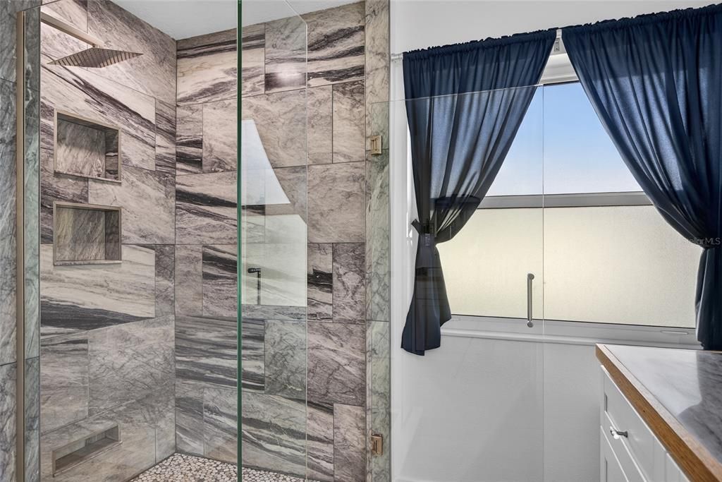 На продажу: $585,000 (3 спален, 3 ванн, 1798 Квадратных фут)