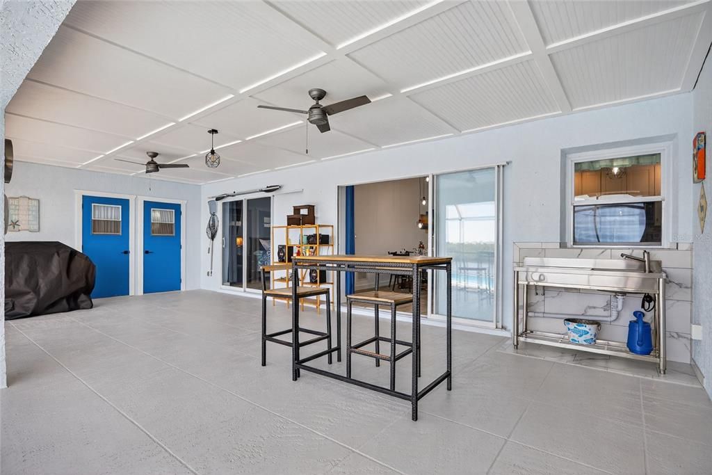 На продажу: $585,000 (3 спален, 3 ванн, 1798 Квадратных фут)