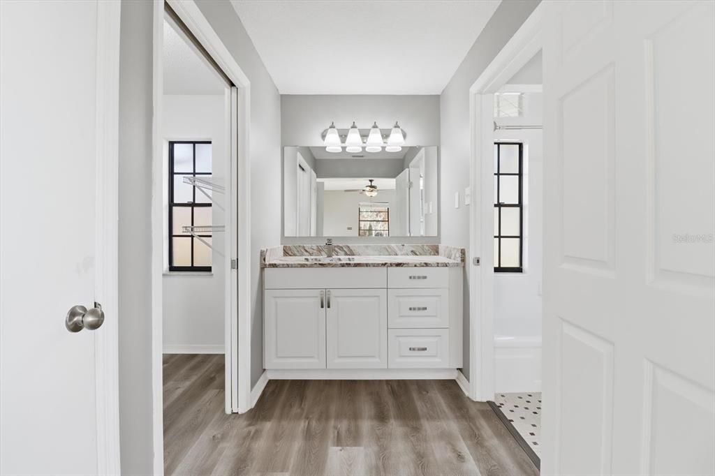 待售: $334,700 (2 贝兹, 2 浴室, 1466 平方英尺)