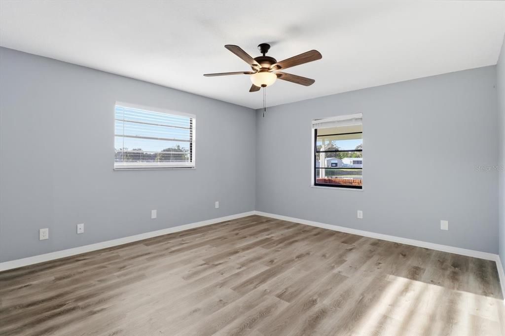 待售: $334,700 (2 贝兹, 2 浴室, 1466 平方英尺)