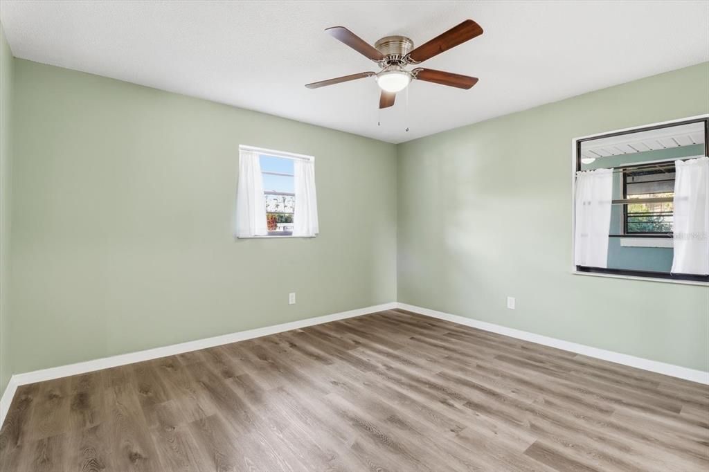 待售: $334,700 (2 贝兹, 2 浴室, 1466 平方英尺)