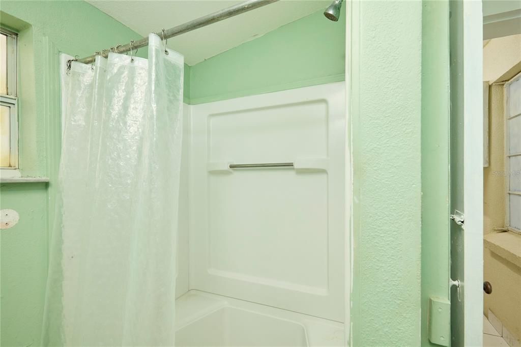 На продажу: $299,900 (3 спален, 3 ванн, 1240 Квадратных фут)