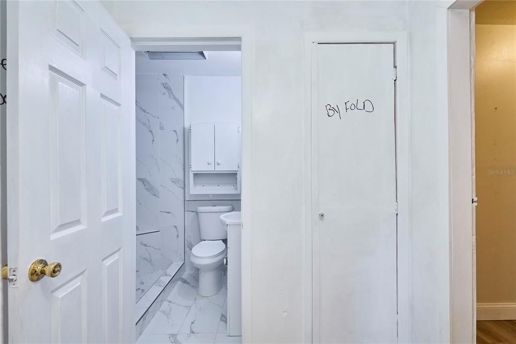 На продажу: $299,900 (3 спален, 3 ванн, 1240 Квадратных фут)