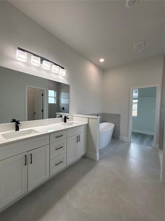 待售: $389,900 (4 贝兹, 2 浴室, 1839 平方英尺)