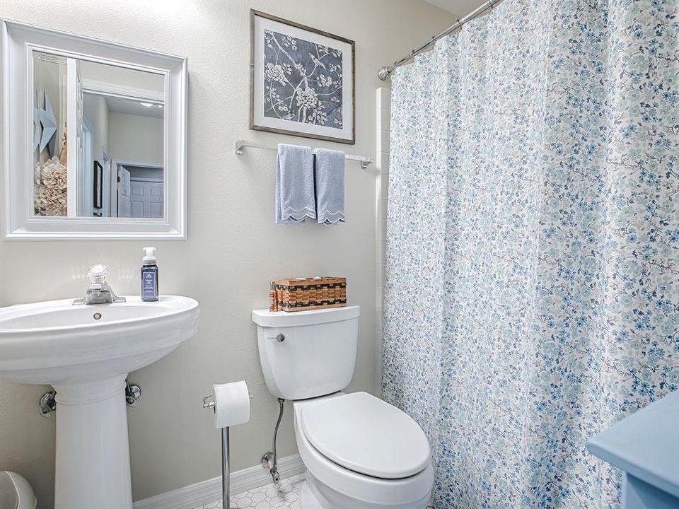 待售: $349,900 (3 贝兹, 2 浴室, 1636 平方英尺)