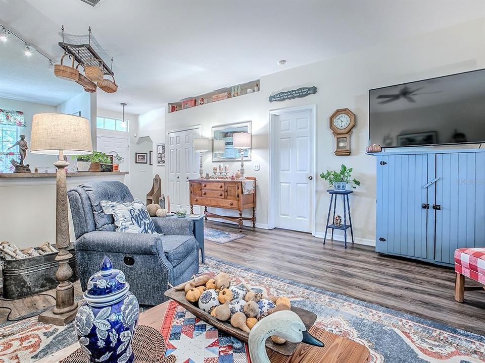 待售: $349,900 (3 贝兹, 2 浴室, 1636 平方英尺)