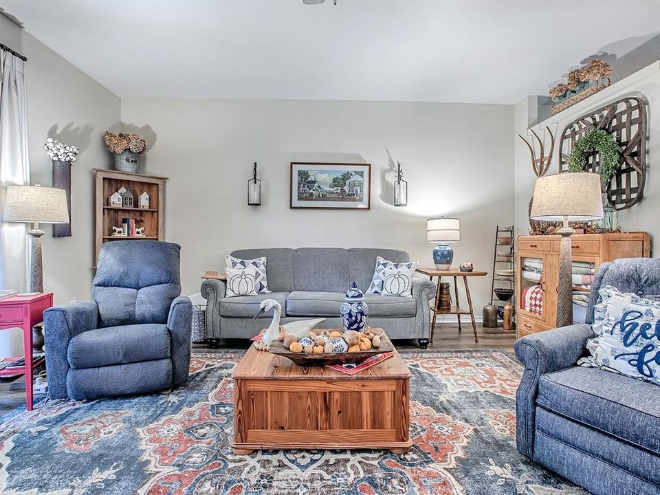 待售: $349,900 (3 贝兹, 2 浴室, 1636 平方英尺)