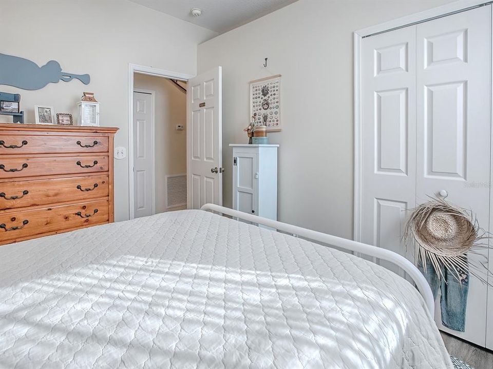 待售: $349,900 (3 贝兹, 2 浴室, 1636 平方英尺)