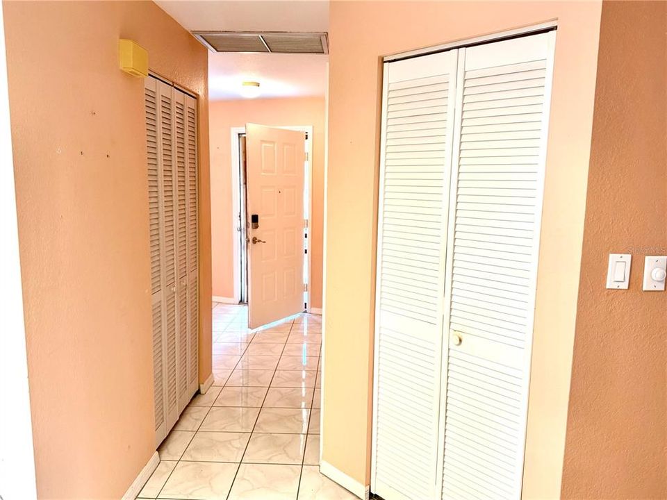 En Venta: $328,000 (3 camas, 2 baños, 1878 Pies cuadrados)