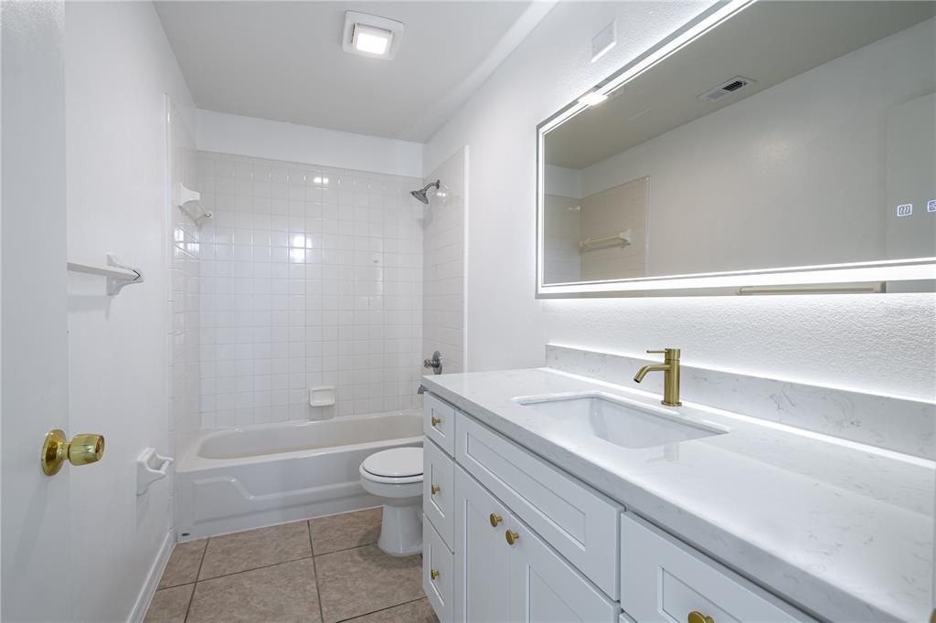 For Rent: $2,400 (3 beds, 2 baths, 1229 Square Feet)