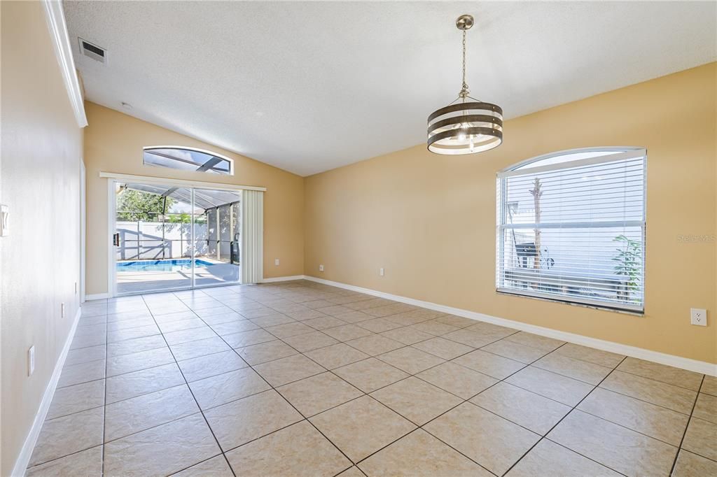 For Rent: $2,400 (3 beds, 2 baths, 1229 Square Feet)