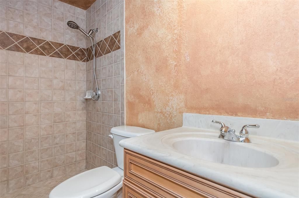 На продажу: $744,950 (4 спален, 3 ванн, 2727 Квадратных фут)