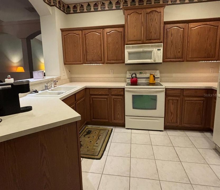 На продажу: $345,000 (2 спален, 2 ванн, 1676 Квадратных фут)