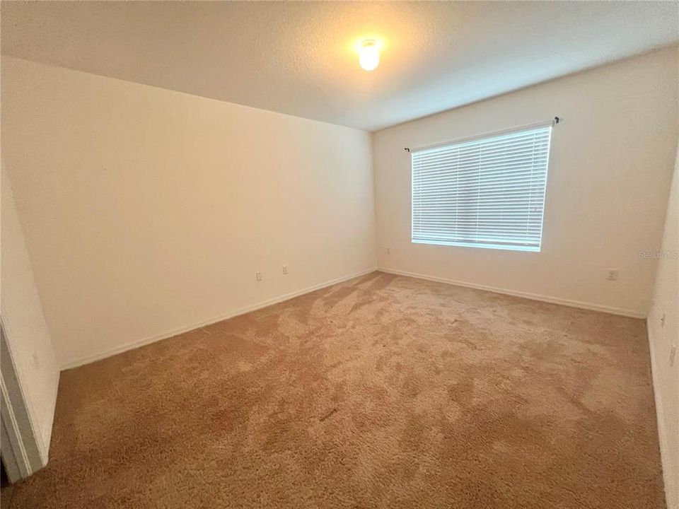 В аренду: $2,300 (4 спален, 2 ванн, 1867 Квадратных фут)