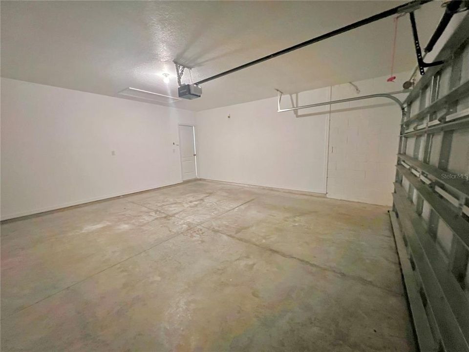 В аренду: $2,300 (4 спален, 2 ванн, 1867 Квадратных фут)