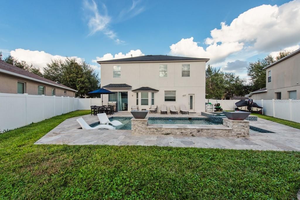 待售: $490,000 (3 贝兹, 2 浴室, 2463 平方英尺)