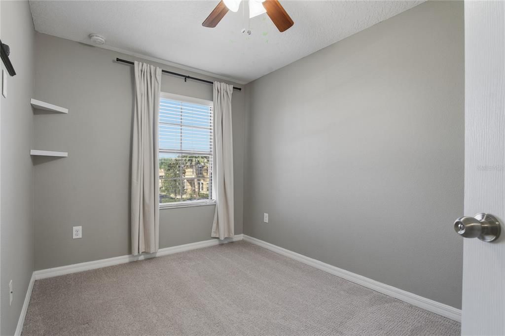 出租: $1,900 (3 贝兹, 2 浴室, 1649 平方英尺)