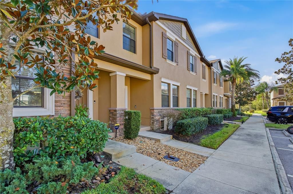 出租: $1,900 (3 贝兹, 2 浴室, 1649 平方英尺)