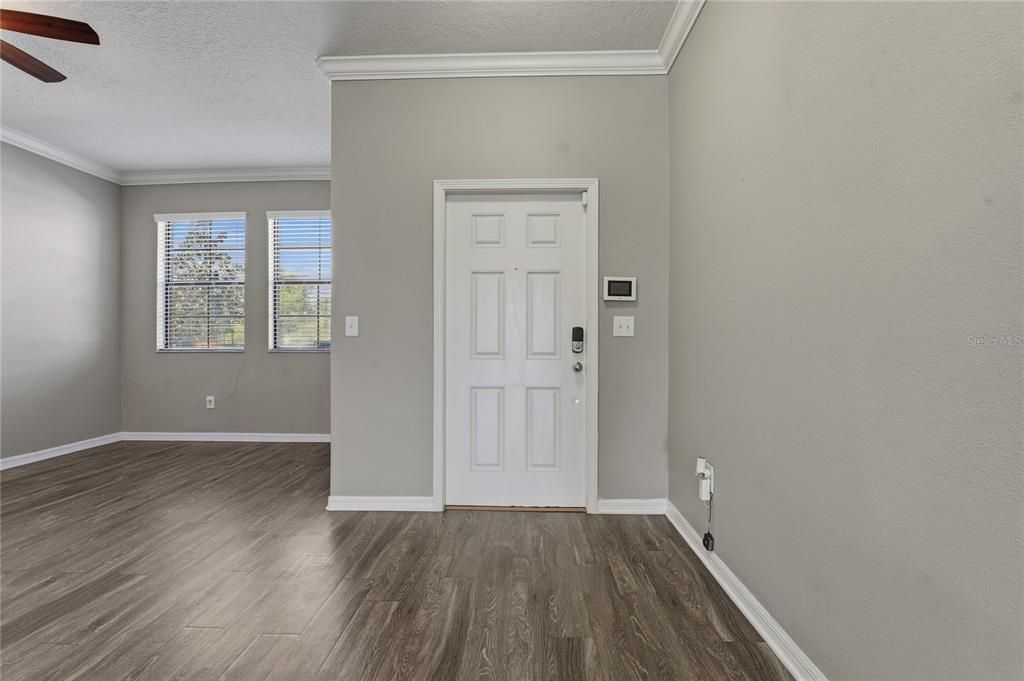 出租: $1,900 (3 贝兹, 2 浴室, 1649 平方英尺)