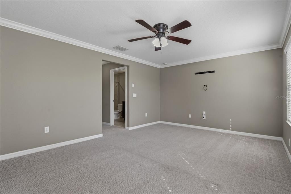 出租: $1,900 (3 贝兹, 2 浴室, 1649 平方英尺)