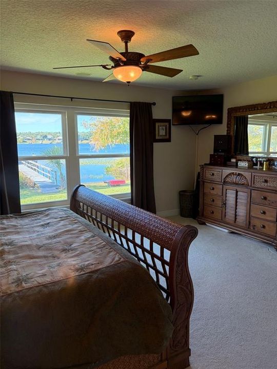 For Sale: $475,000 (3 beds, 2 baths, 2003 Square Feet)