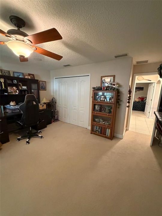 For Sale: $475,000 (3 beds, 2 baths, 2003 Square Feet)