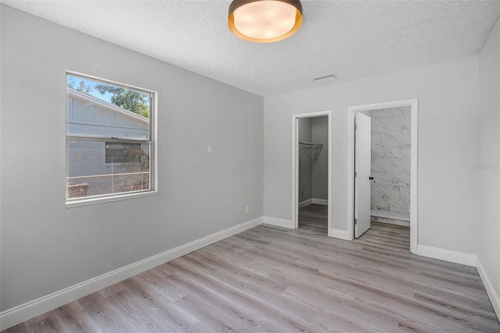 出租: $1,850 (4 贝兹, 2 浴室, 1295 平方英尺)