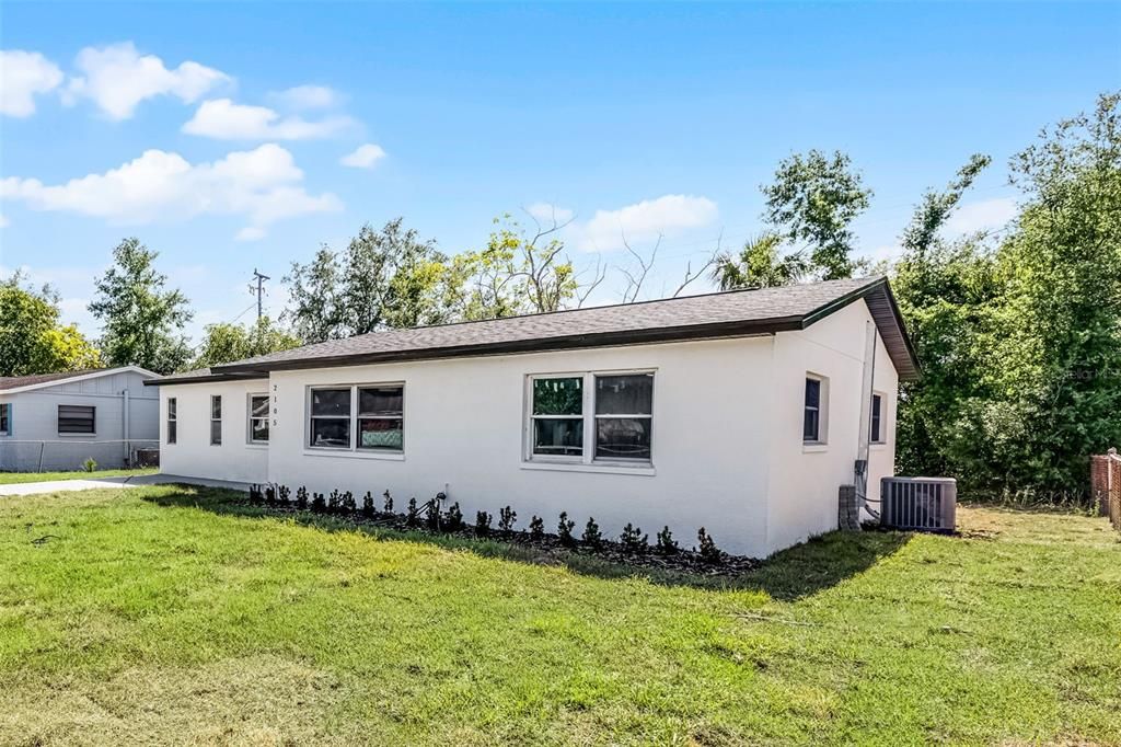 出租: $1,850 (4 贝兹, 2 浴室, 1295 平方英尺)