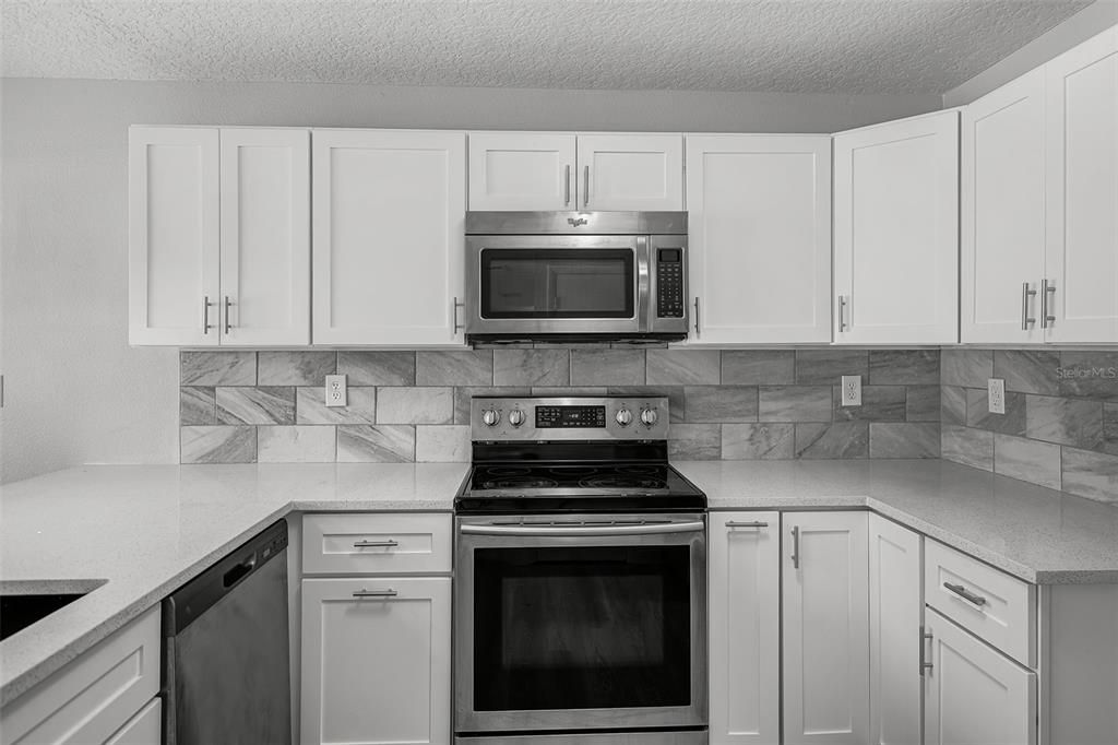 出租: $1,850 (4 贝兹, 2 浴室, 1295 平方英尺)