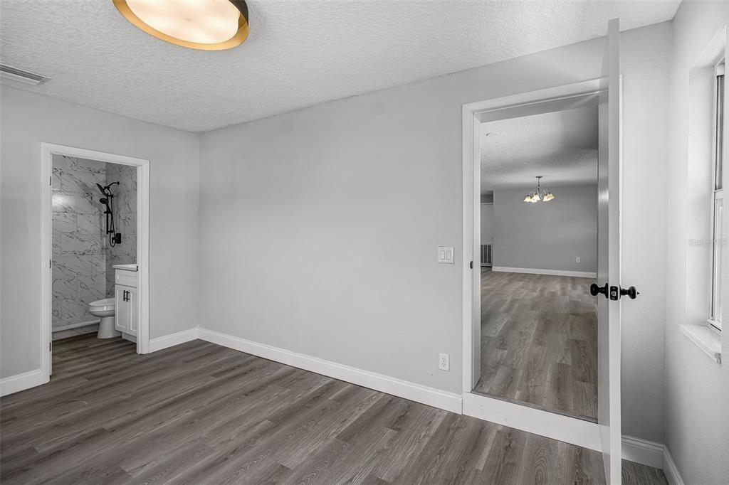 出租: $1,850 (4 贝兹, 2 浴室, 1295 平方英尺)