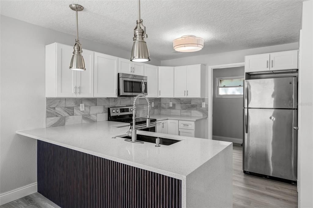 出租: $1,850 (4 贝兹, 2 浴室, 1295 平方英尺)