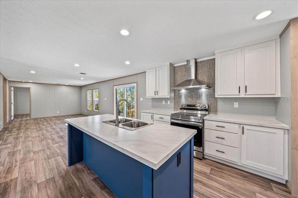 Active With Contract: $245,000 (4 beds, 2 baths, 1791 Square Feet)