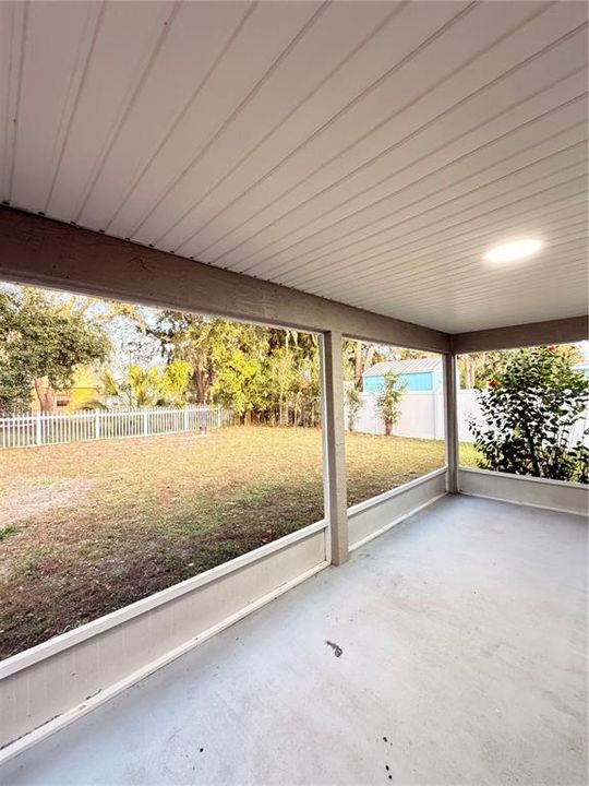 出租: $2,400 (4 贝兹, 3 浴室, 2423 平方英尺)