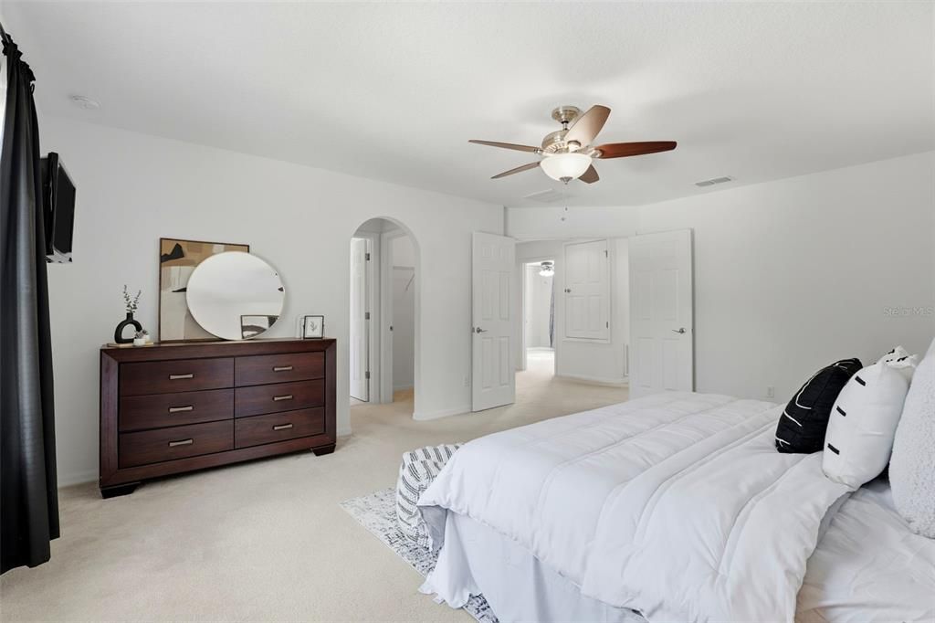 For Sale: $649,000 (4 beds, 2 baths, 2645 Square Feet)