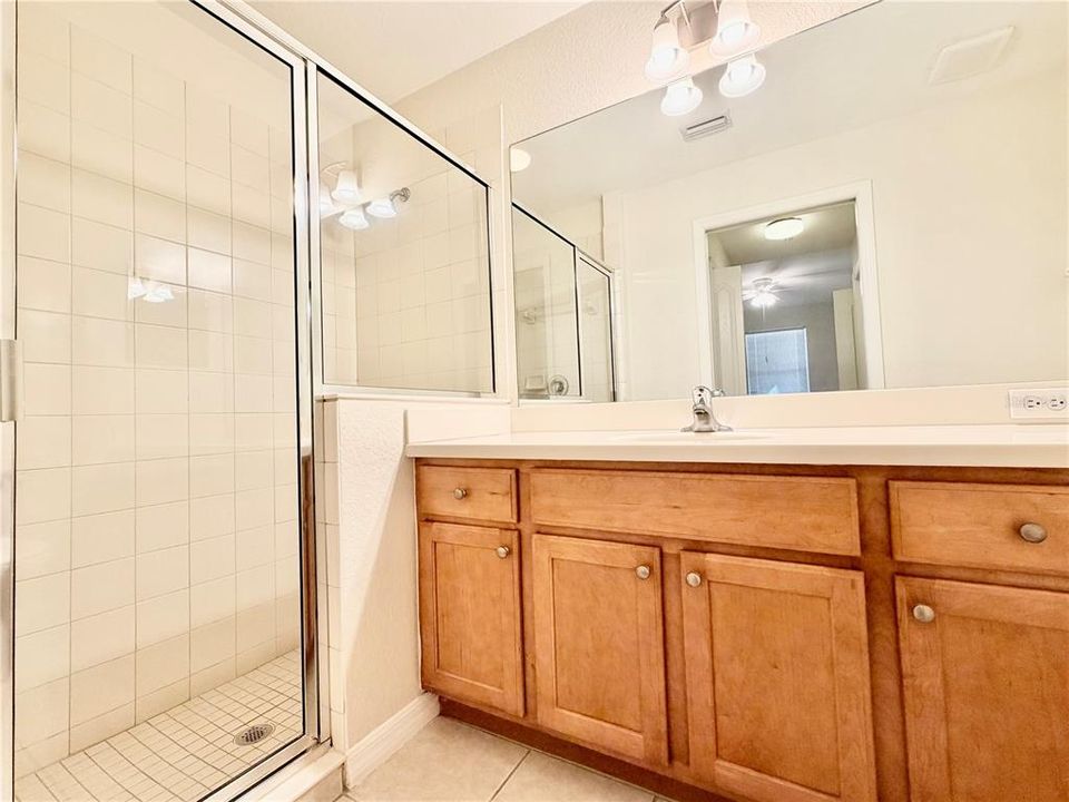 En Renta: $2,150 (2 camas, 2 baños, 1226 Pies cuadrados)