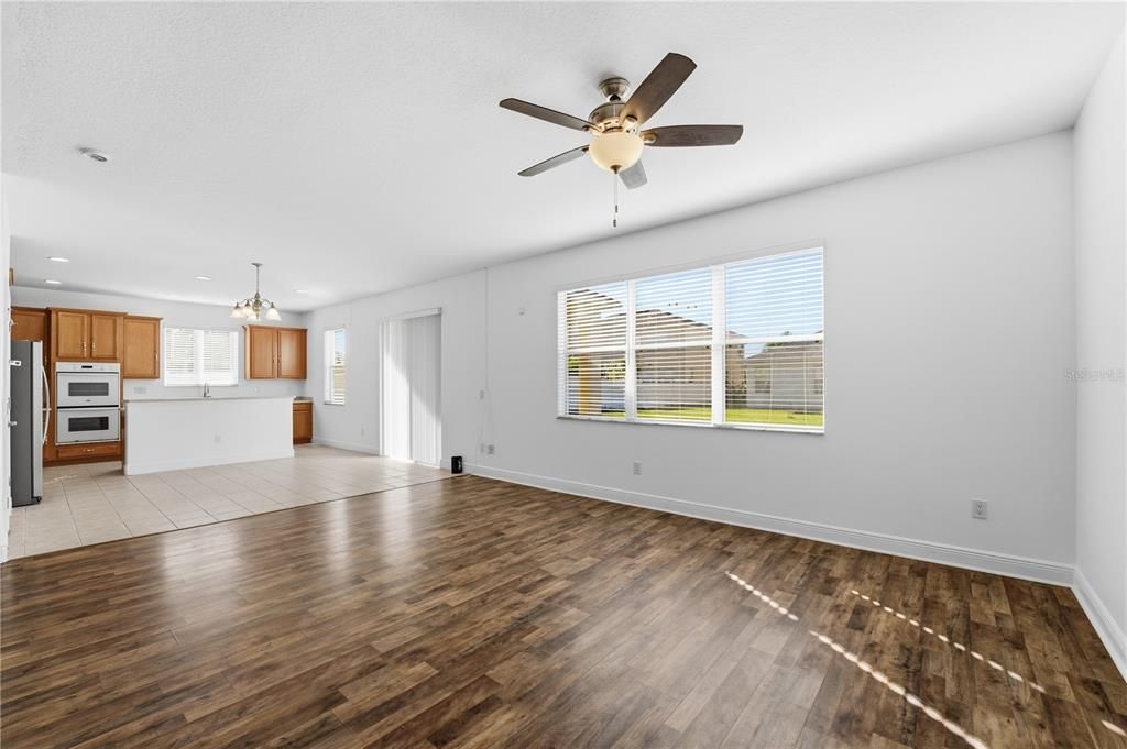 For Rent: $2,650 (3 beds, 2 baths, 1923 Square Feet)