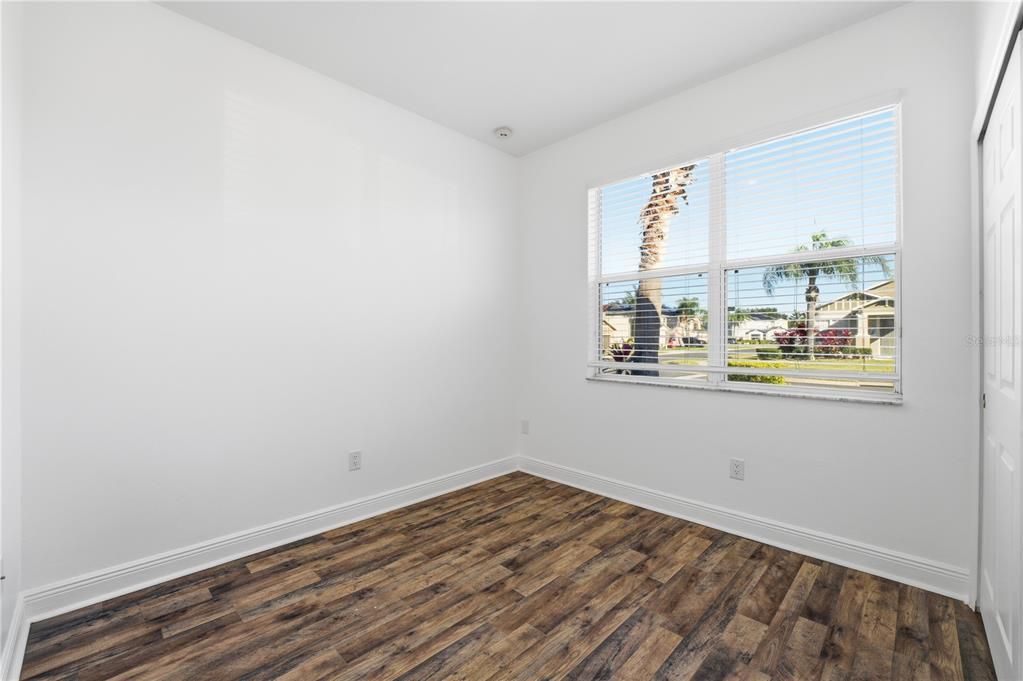 For Rent: $2,650 (3 beds, 2 baths, 1923 Square Feet)