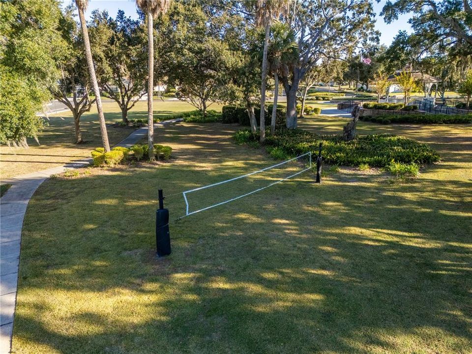 For Rent: $2,650 (3 beds, 2 baths, 1923 Square Feet)