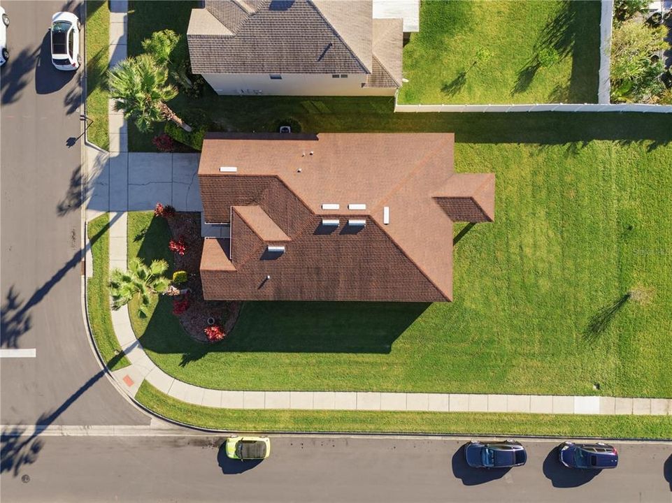 For Rent: $2,650 (3 beds, 2 baths, 1923 Square Feet)