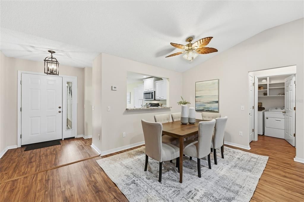 待售: $359,900 (3 贝兹, 2 浴室, 1636 平方英尺)