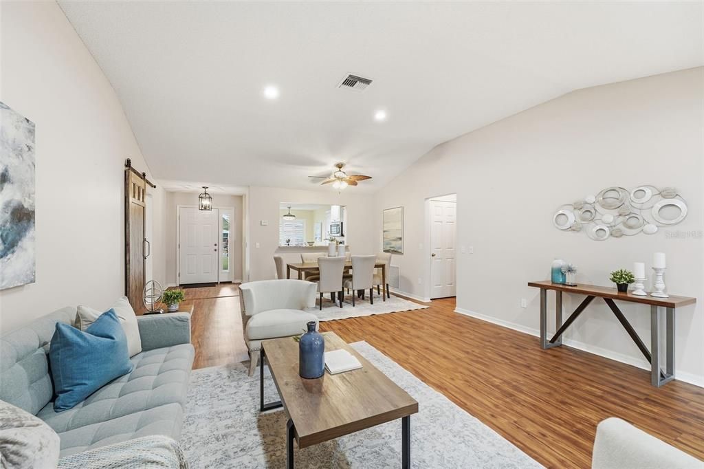 待售: $359,900 (3 贝兹, 2 浴室, 1636 平方英尺)