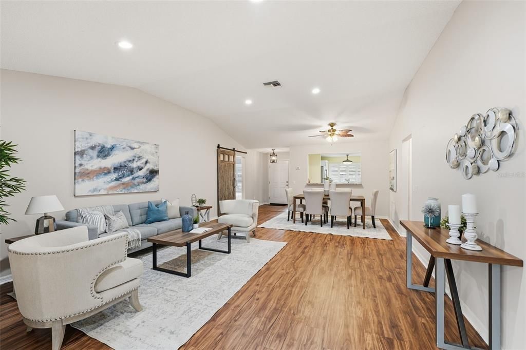 待售: $359,900 (3 贝兹, 2 浴室, 1636 平方英尺)