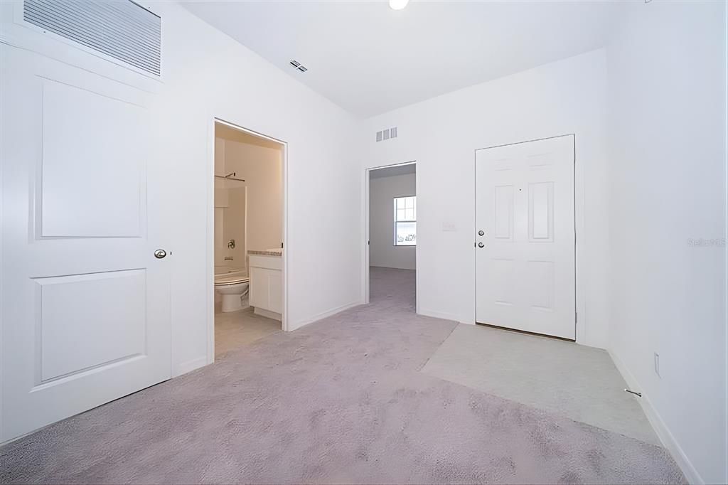 出租: $2,500 (4 贝兹, 2 浴室, 1773 平方英尺)