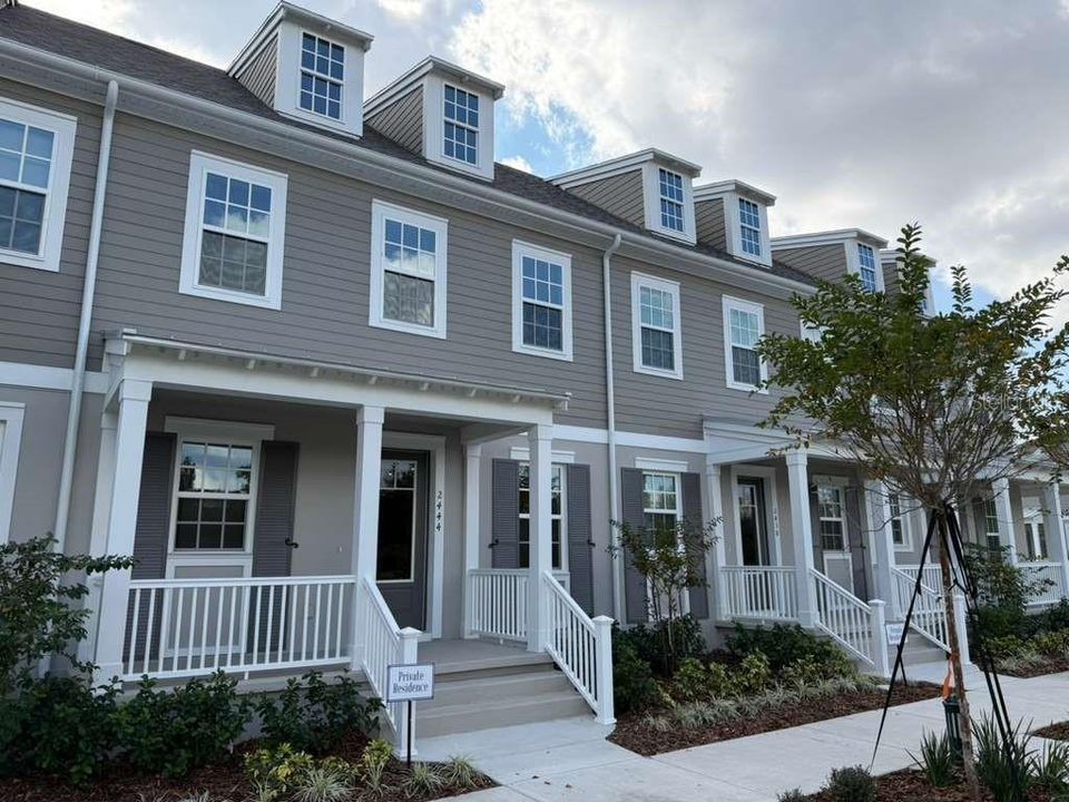 En Renta: $4,150 (3 camas, 2 baños, 1638 Pies cuadrados)