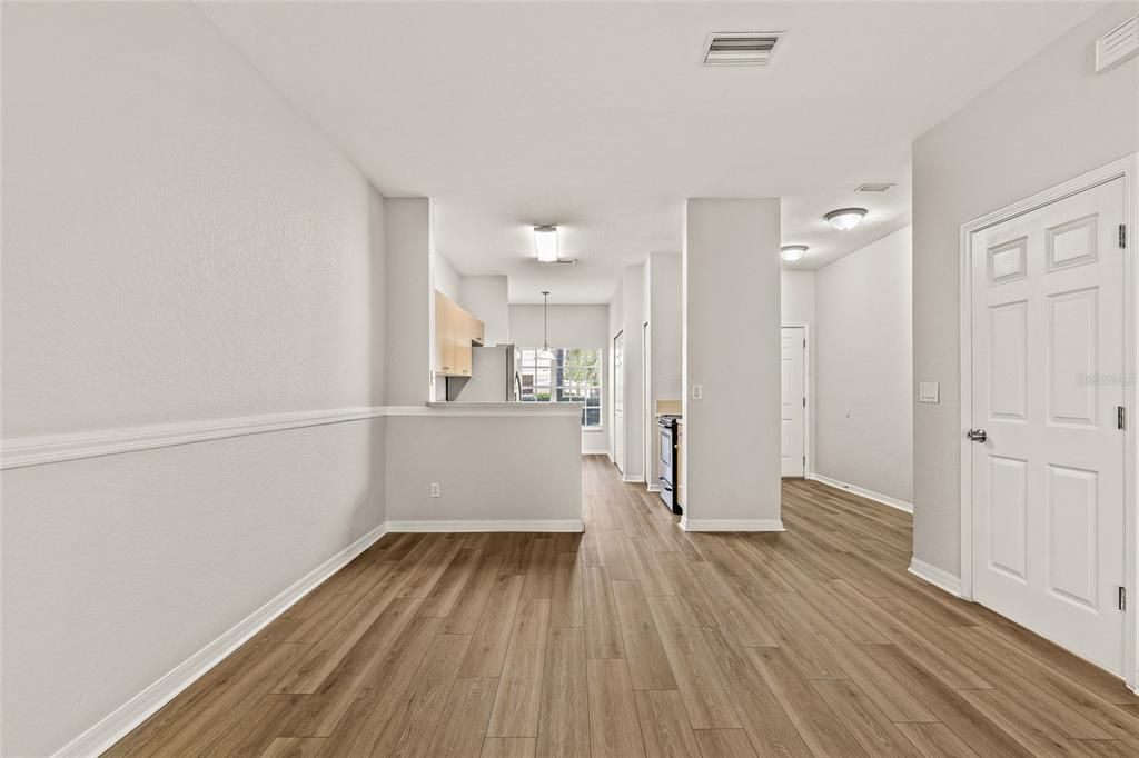 For Rent: $1,850 (2 beds, 2 baths, 1340 Square Feet)