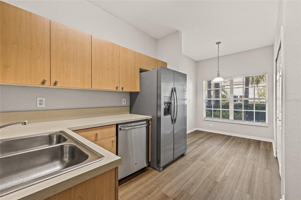 For Rent: $1,850 (2 beds, 2 baths, 1340 Square Feet)